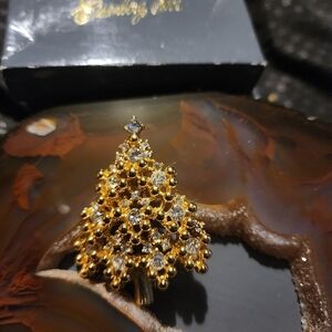 GOLD TONE VINTAGE EISENBERG SIGNED BROOCHES